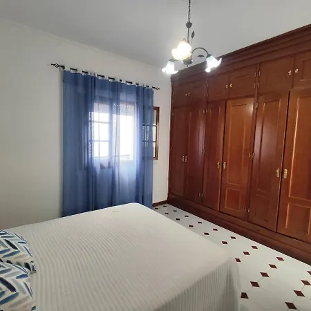 Будинок відпочинку Casa 6 Con Parking En Conil Коніль-де-ла-Фронтера