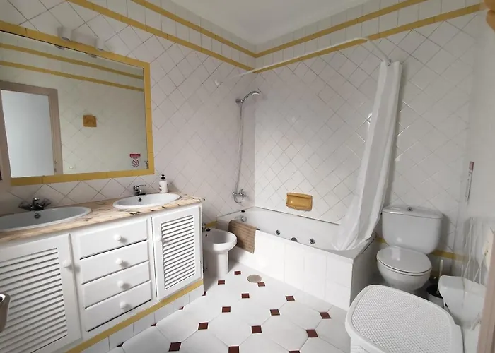 Будинок відпочинку Casa 6 Con Parking En Conil Коніль-де-ла-Фронтера